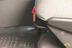 1.8 Регулировка положения передних сидений Chevrolet Niva 2002+