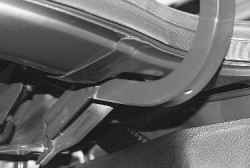 11.10.2 Замена торсионов крышки багажника Daewoo Lanos 1997+
