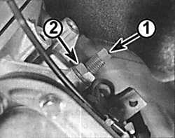 2.18 Регулировка тормозной ленты в автоматической коробке передач Форд Скорпио