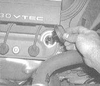 2.5 Проверка уровней жидкостей Хонда Аккорд 1998