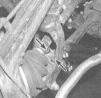 10.6 Снятие и установка толкающей штанги передней подвески Хонда Аккорд 1998