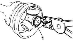 Снятие упорного кольца (1) крепления опоры роликов шарнира типа T.J.