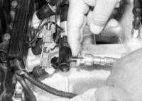 7.15 Проверка исправности, снятие и установка инжекторов топлива Джип Чероки 1993+