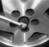 13.12 Снятие, обслуживание и установка ступицы и подшипников (переднего колеса) Джип Чероки 1993+