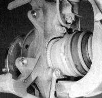 13.12 Снятие, обслуживание и установка ступицы и подшипников (переднего колеса) Джип Чероки 1993+