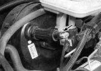14.12 Проверка функционирования, снятие и установка вакуумного усилителя тормозов Джип Чероки 1993+