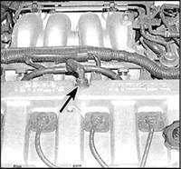 2.21 Проверка и замена клапана вентиляции картера Mazda 626