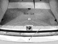 13.38 Снятие и установка накладок дверных порогов Mercedes-Benz W163