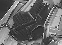 6.2.2 Снятие и установка корпуса воздушного фильтра Opel Kadett E