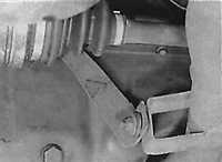 9.15.6 Приемная выхлопная труба на моделях с двигателем SOHC Opel Vectra A