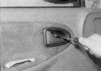 12.11 Снятие и установка панели отделки дверей Renault Megane