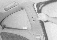 12.26 Снятие и установка компонентов ремней безопасности Renault Megane