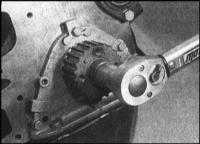 4.3.5 Снятие и установка натяжителя и зубчатых колес ремня привода ГРМ Skoda Felicia
