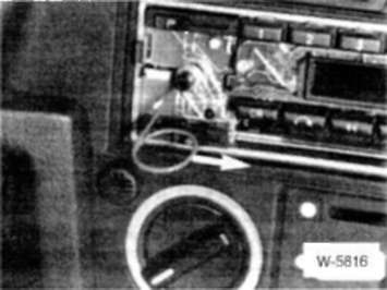 23.8.6 Магнитола Bavaria Electronic. Снятие БМВ 5 (E34)