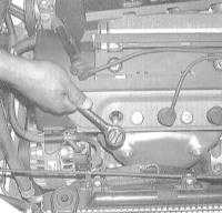 2.23  Проверка состояния и замена свечей зажигания Хонда Аккорд 1998