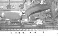 4.4 Снятие и установка радиатора и расширительного бачка системы охлаждения Хонда Аккорд 1998