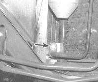 4.16 Снятие и установка конденсатора К/В Хонда Аккорд 1998