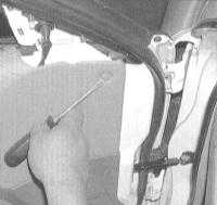 11.15 Снятие и установка панелей внутренней обивки дверей Хонда Аккорд 1998