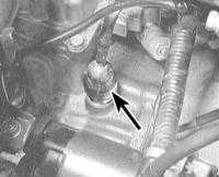 13.1.3 Проверка и замена датчика-выключателя огней заднего хода Хонда Аккорд 1998