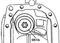9.3.4 Определение толщины регулировочной прокладки и установка ее в   корпус редуктора Mercedes-Benz W220