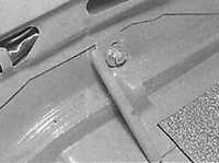13.7 Снятие и установка задней отделки автомобиля Opel Kadett E