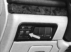 1.1.29 Часы, подсветка панели Peugeot 406