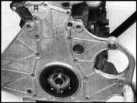 5.18 Установка на место коленвала и измерение радиального зазора коренных   подшипников Saab 9000