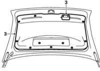 12.1.4 Снятие и установка обшивки и декоративной панели крышки багажника Saab 95