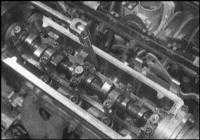 4.2.10 Снятие и установка головки цилиндров в сборе с впускным трубопроводом и выпускным коллектором Skoda Felicia