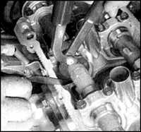 2.30 Проверка и регулировка зазоров в клапанах Toyota 4runner